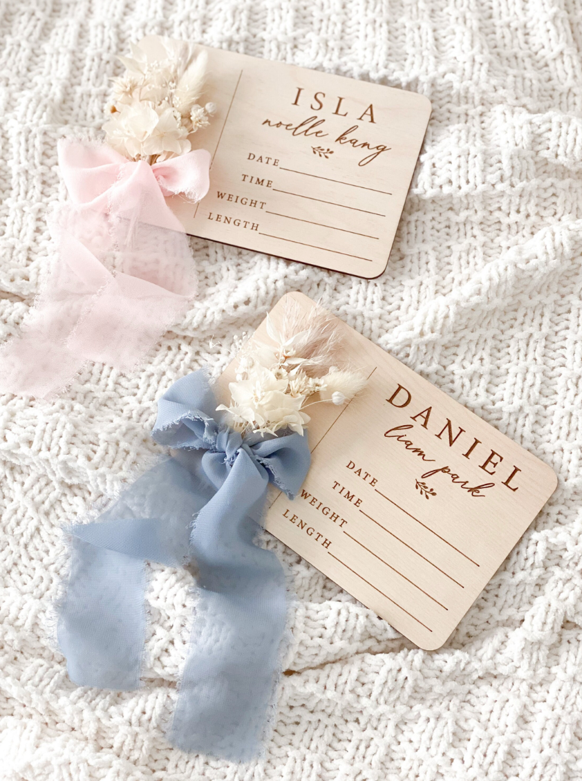 Baby Announcement With Birth Stats | Mini Dried Floral Bouquet
