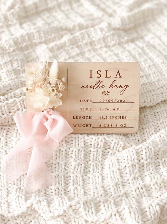 Baby Announcement With Birth Stats Engraved | Mini Dried Floral Bouquet