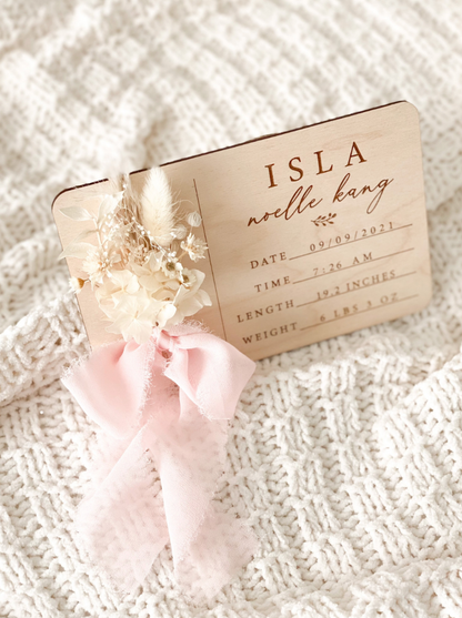 Baby Announcement With Birth Stats Engraved | Mini Dried Floral Bouquet