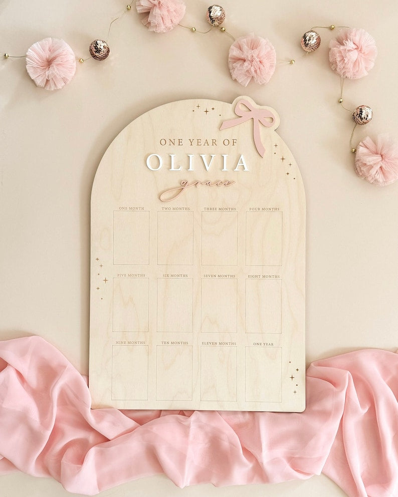 Ribbon Bow First Year Photo Board